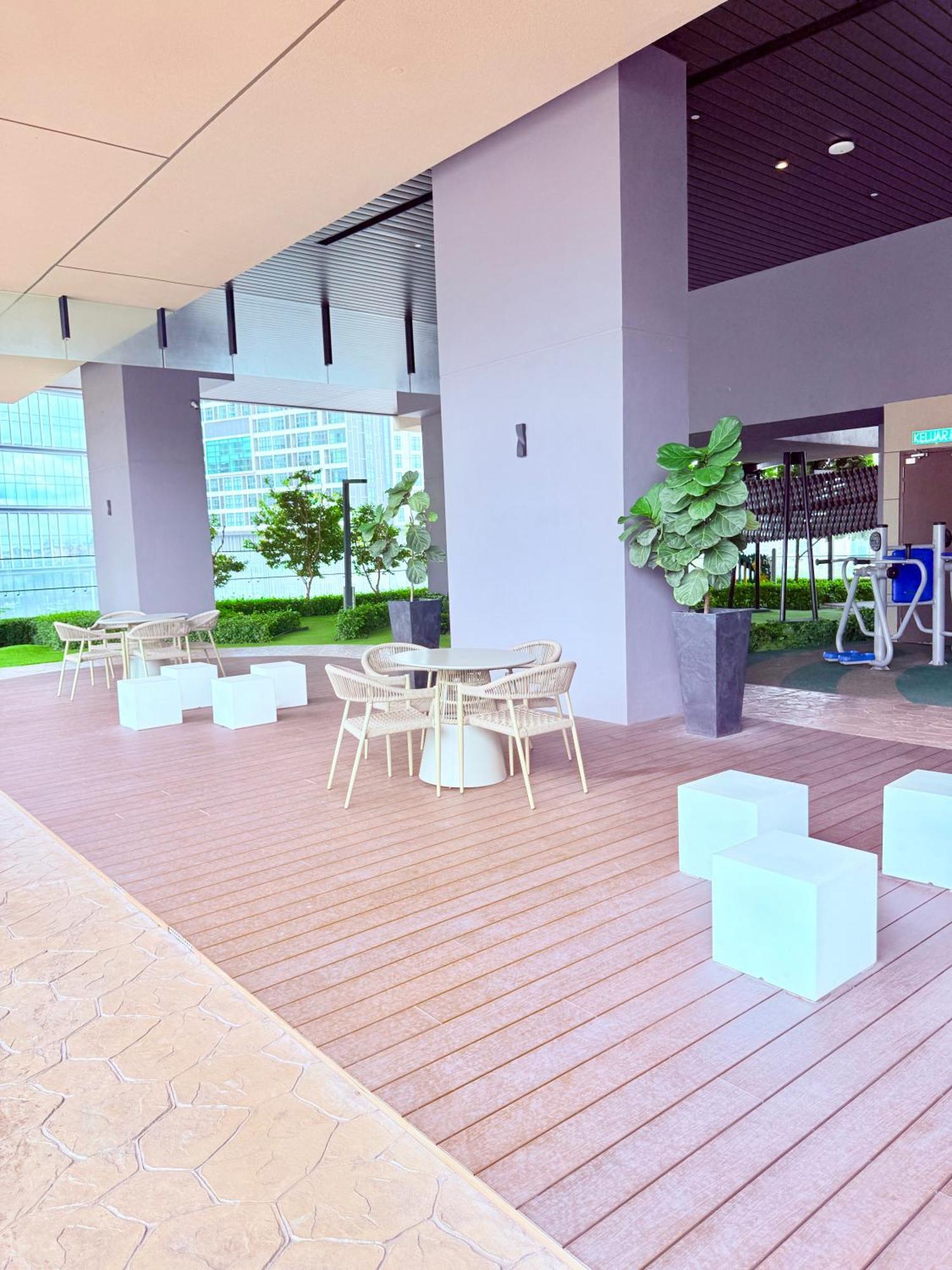 Axon Bukit Bintang By Ss *