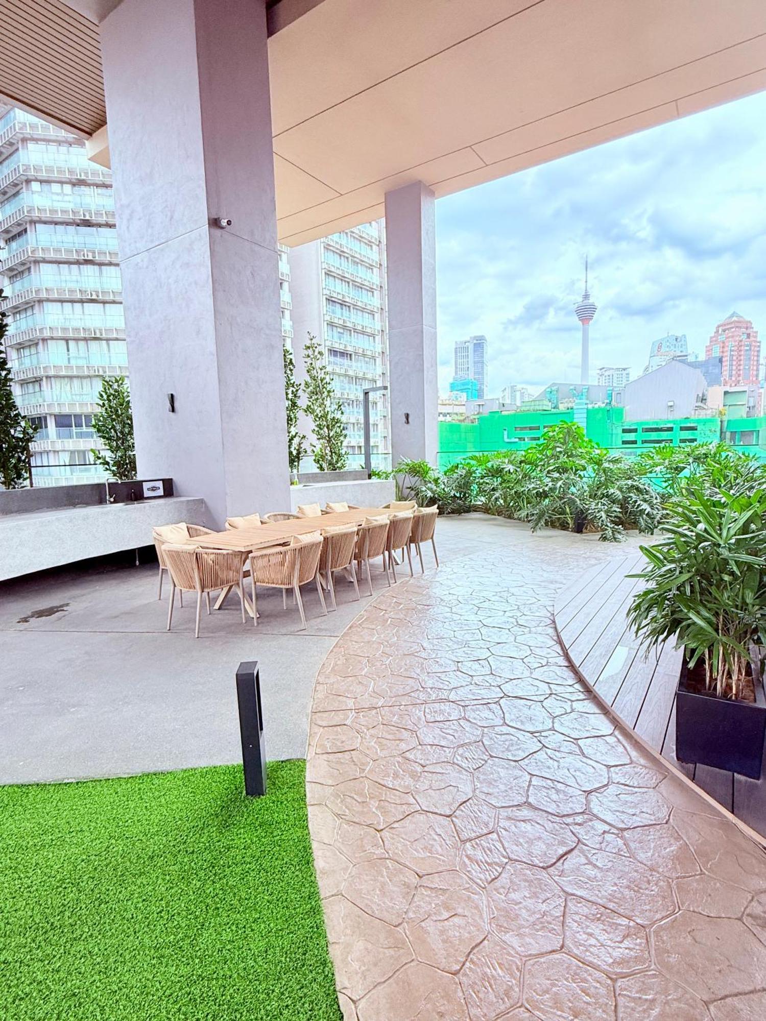 Axon Bukit Bintang By Ss *